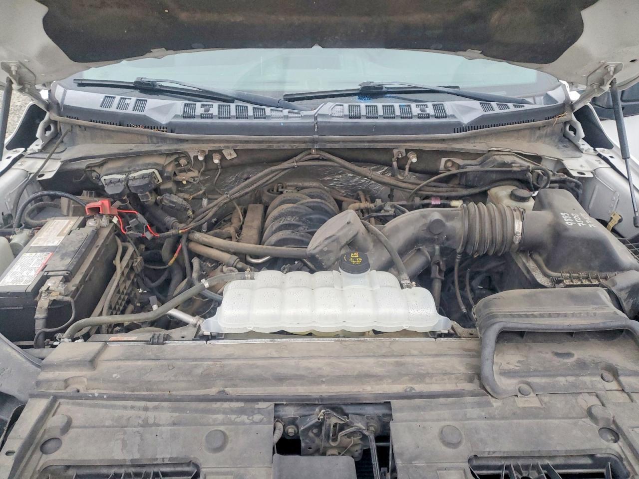 2016 Ford F150 Super Cab - zdjęcie 11
