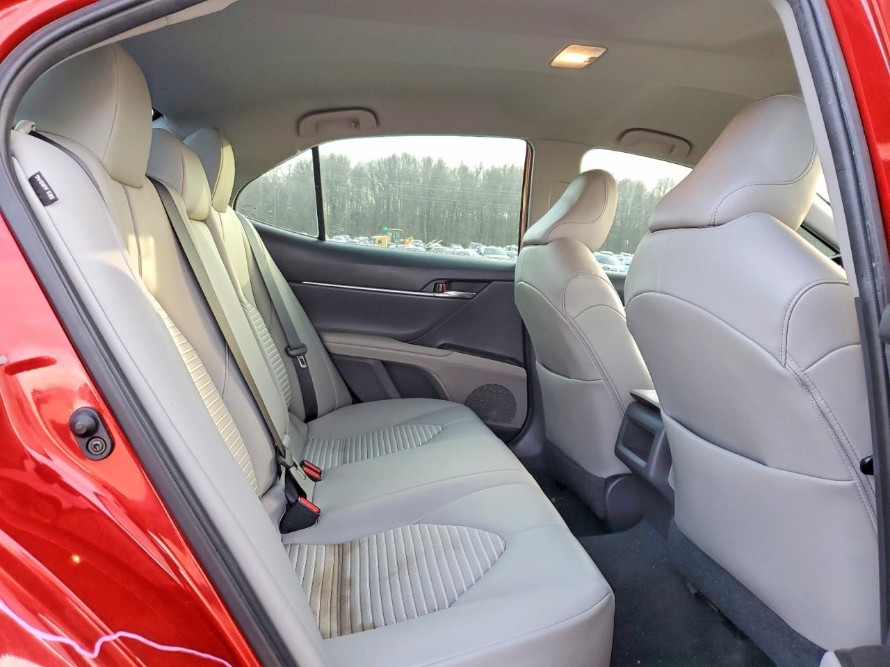 2021 Toyota Camry Se - zdjęcie 10