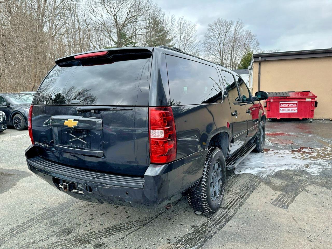 2013 Chevrolet Suburban K1500 Lt - zdjęcie 4