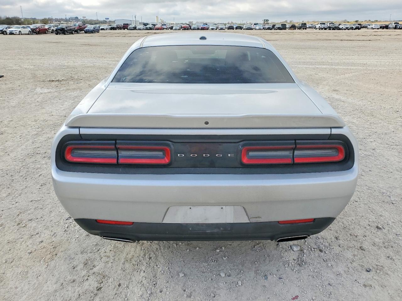 2019 Dodge Challenger Sxt - zdjęcie 6