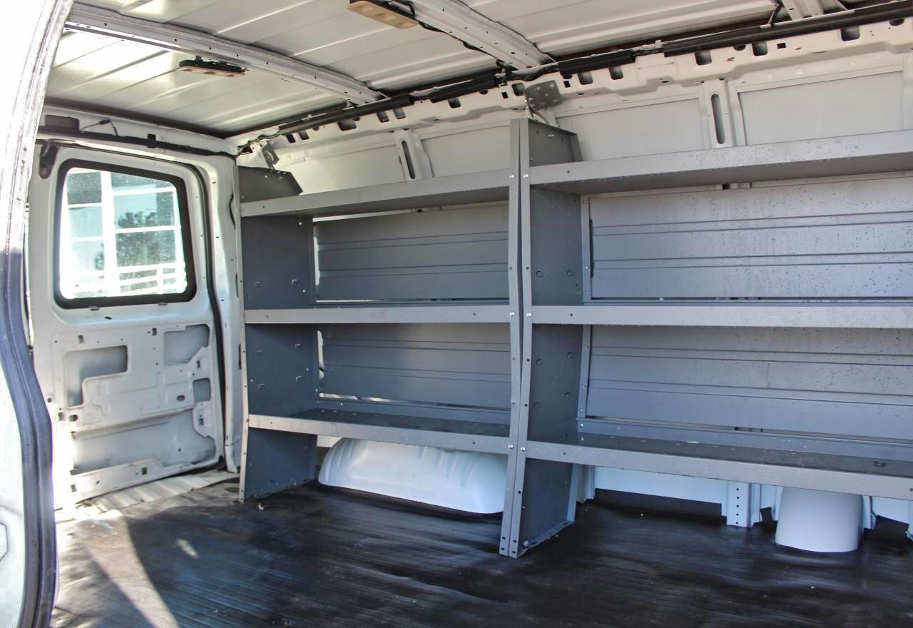 2023 Chevrolet Express G2500 - zdjęcie 6