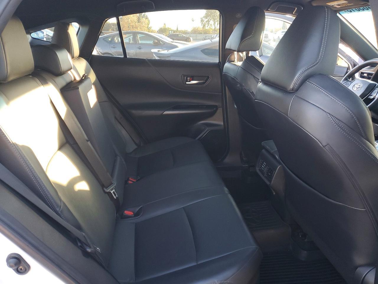 2023 Toyota Venza Le - zdjęcie 11