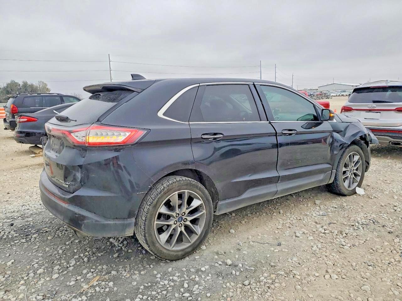 2016 Ford Edge Titanium - zdjęcie 3