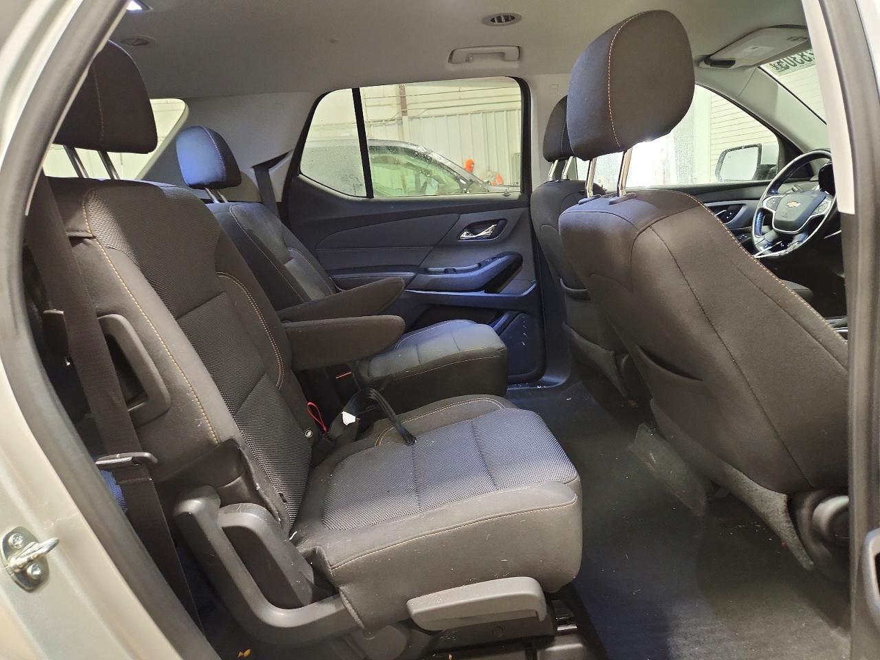 2020 Chevrolet Traverse Lt - zdjęcie 11