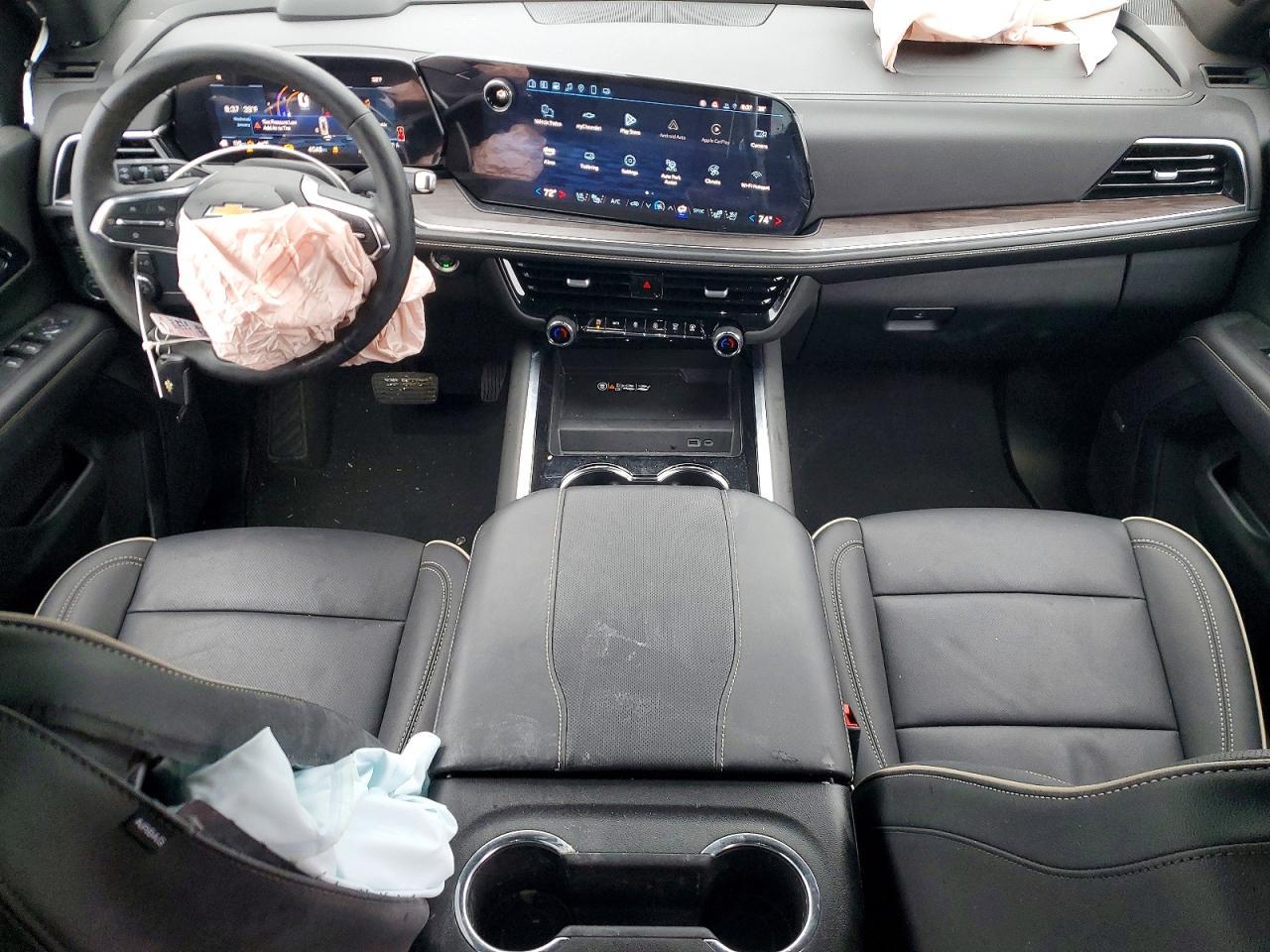 2025 Chevrolet Suburban K1500 Premier - zdjęcie 8