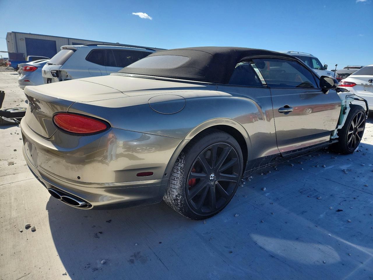 2021 Bentley Continental Gt - zdjęcie 3