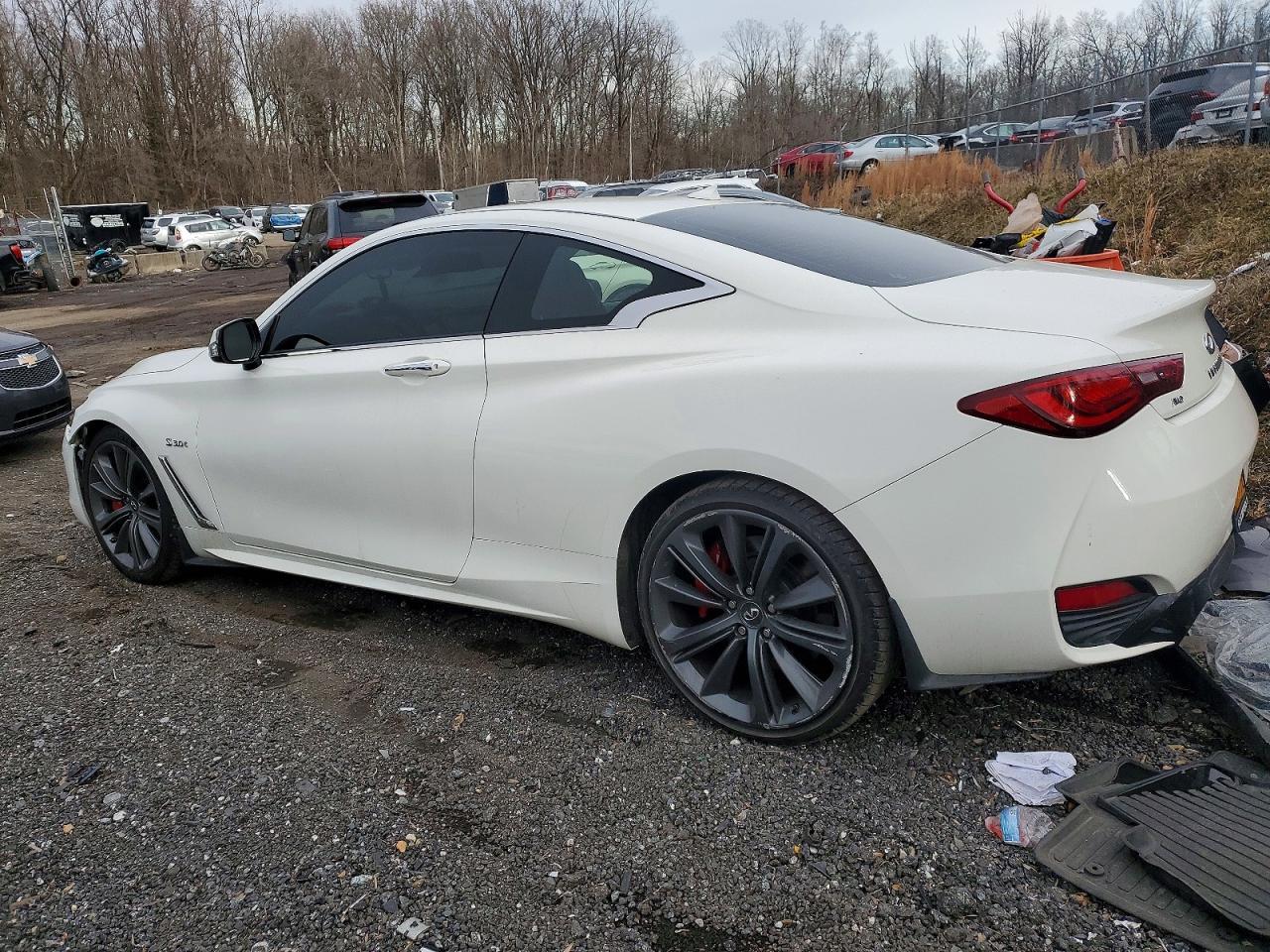 2018 Infiniti Q60 Red Sport 400 - zdjęcie 2