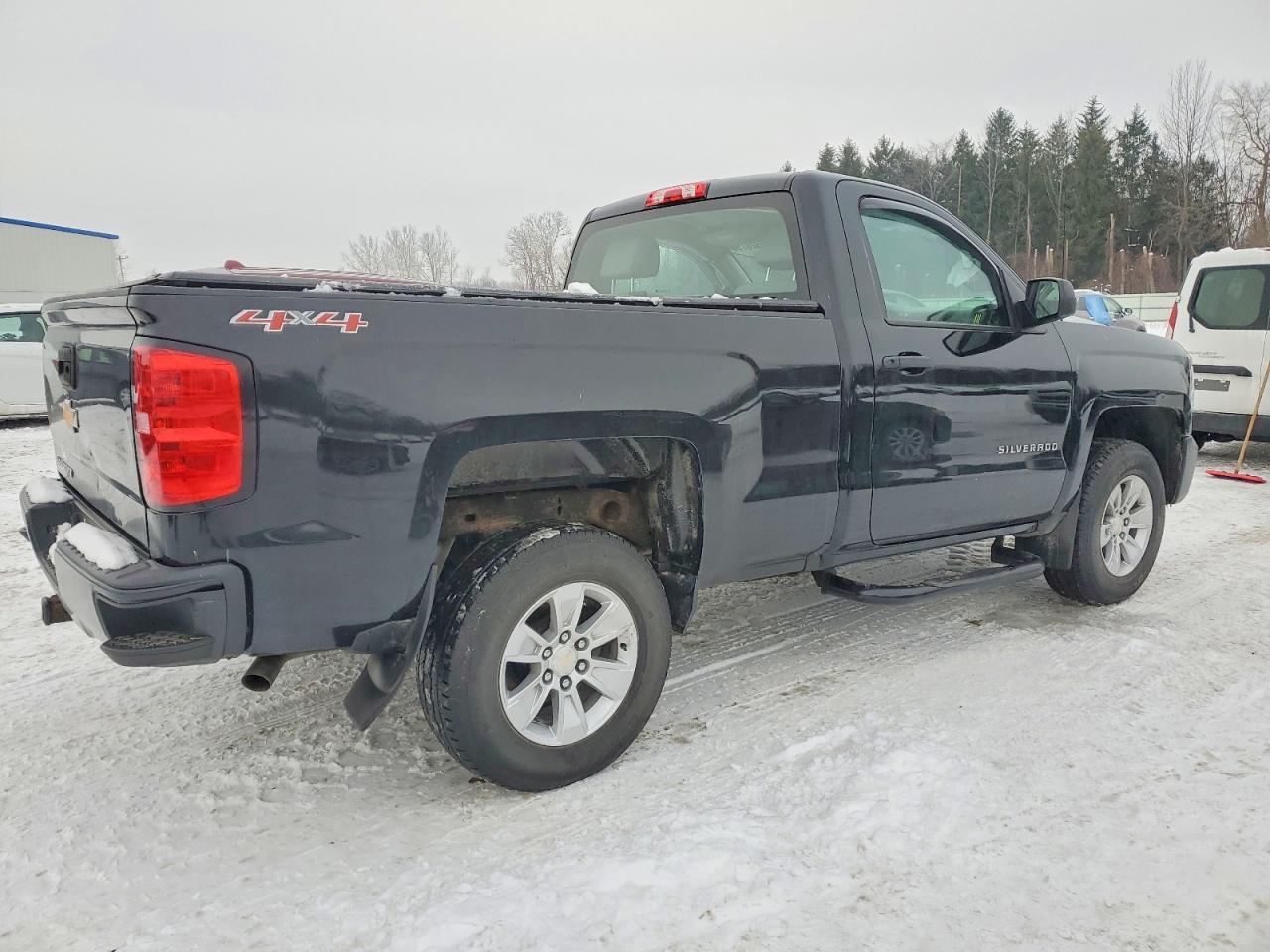 2017 Chevrolet Silverado K1500 - zdjęcie 3