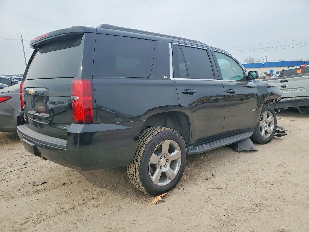 2020 Chevrolet Tahoe C1500 Lt - zdjęcie 3