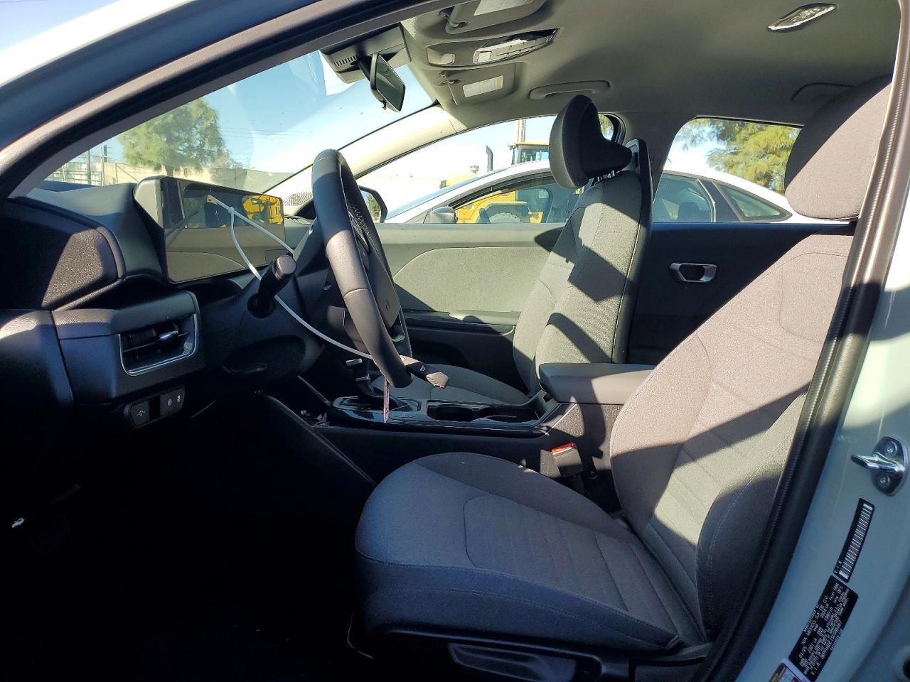 2025 Kia K4 Ex - zdjęcie 7