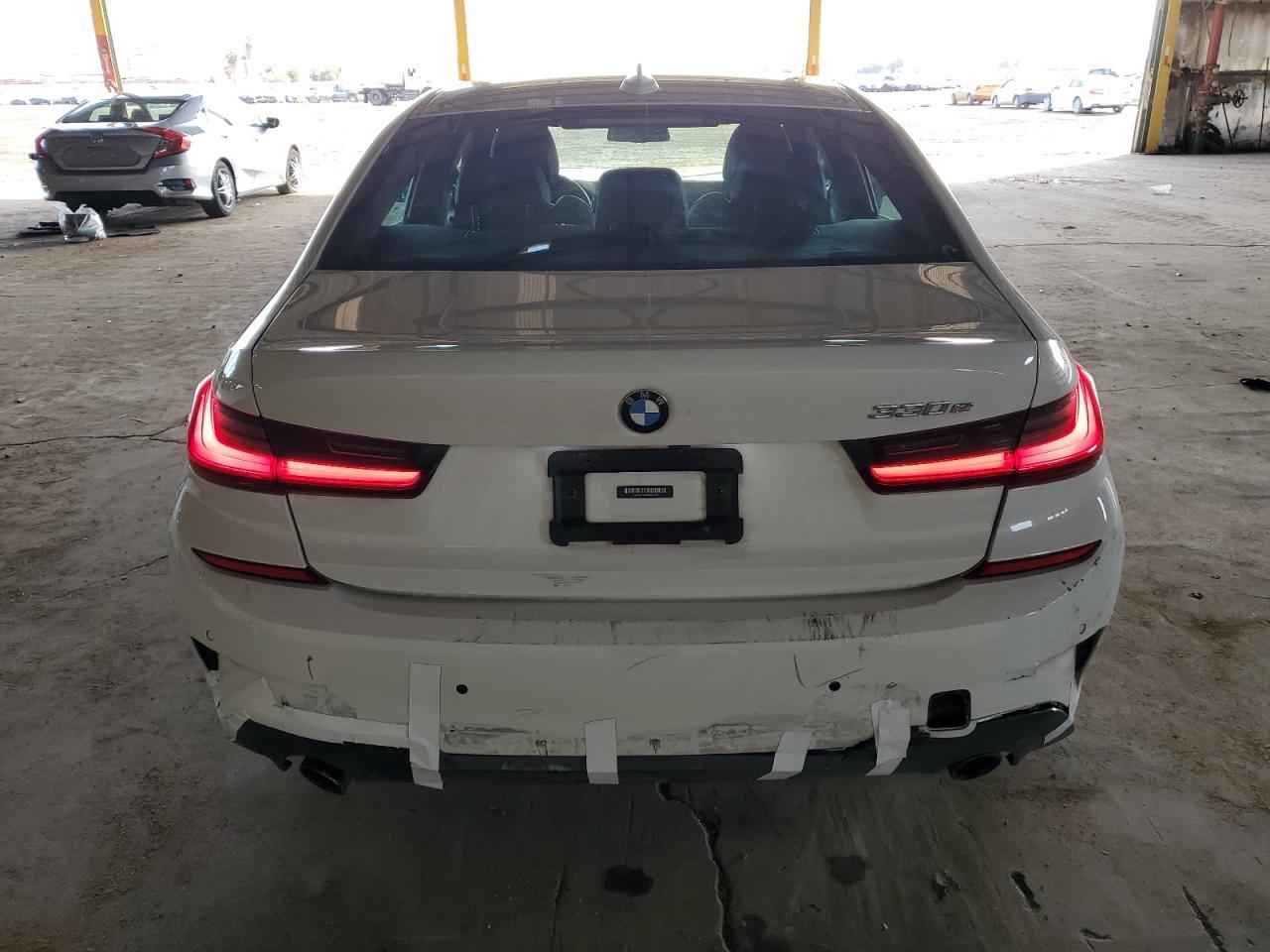 2021 BMW 330E - zdjęcie 6