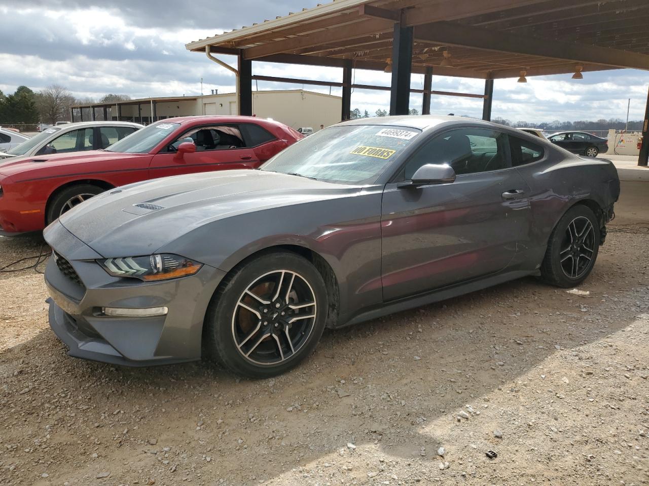 2021 Ford Mustang - zdjęcie główne