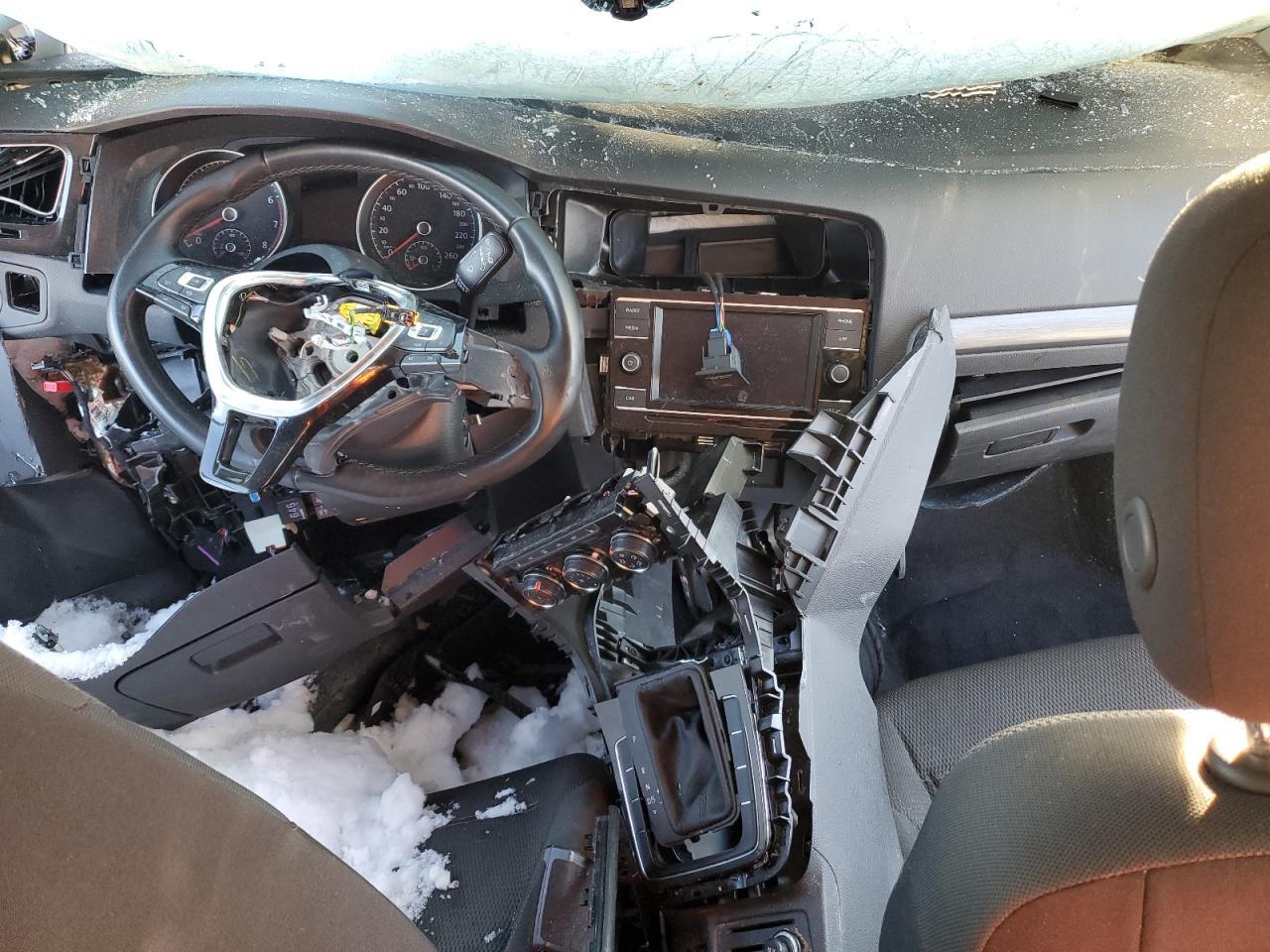 2019 Volkswagen Golf Sportwagen S - zdjęcie 8