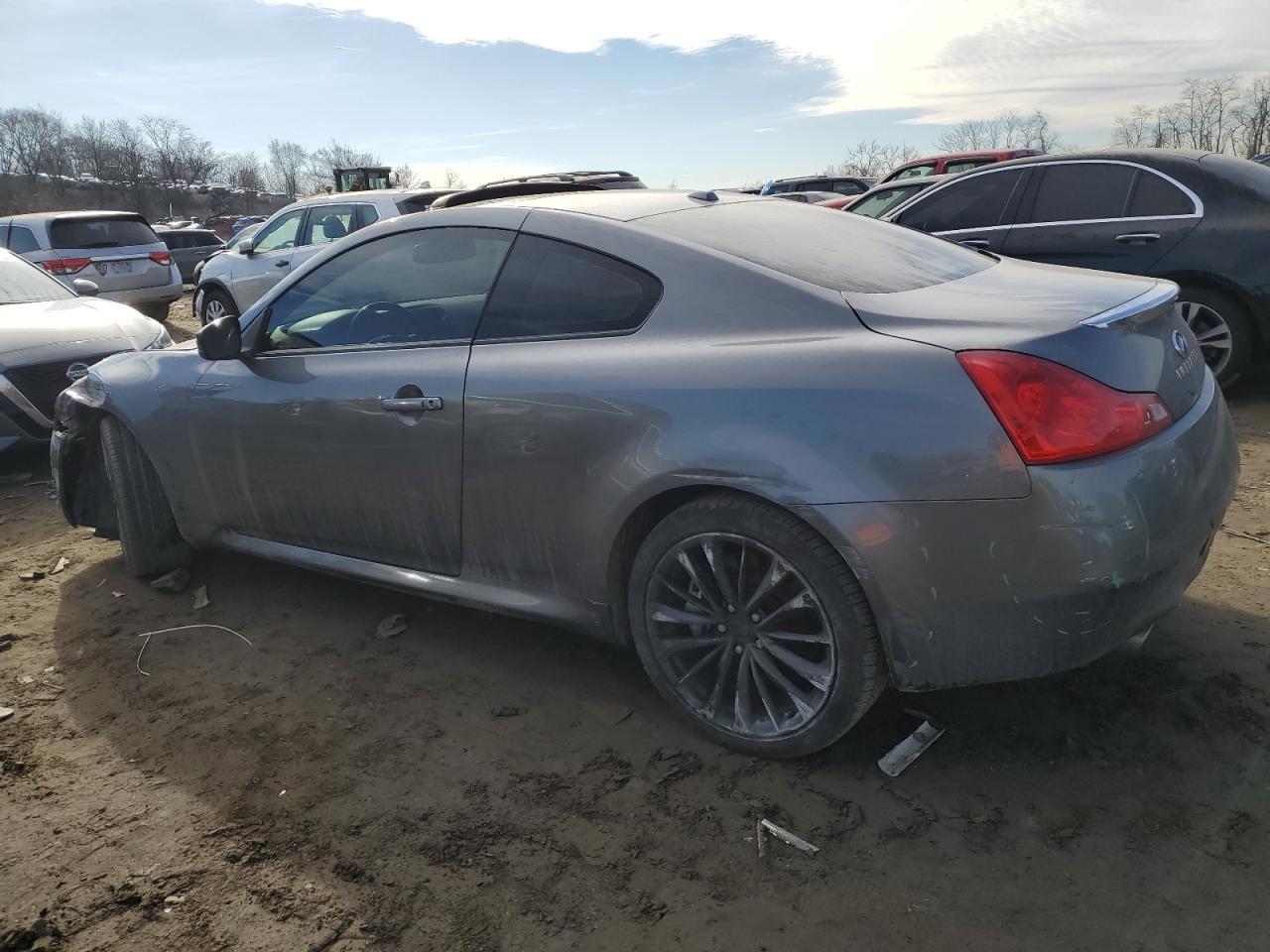 2015 Infiniti Q60 Journey - zdjęcie 2