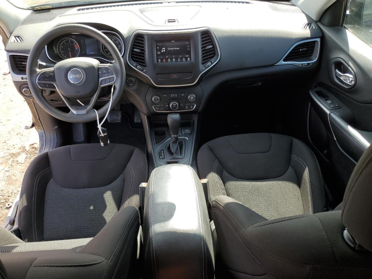 2020 Jeep Cherokee Latitude - zdjęcie 8