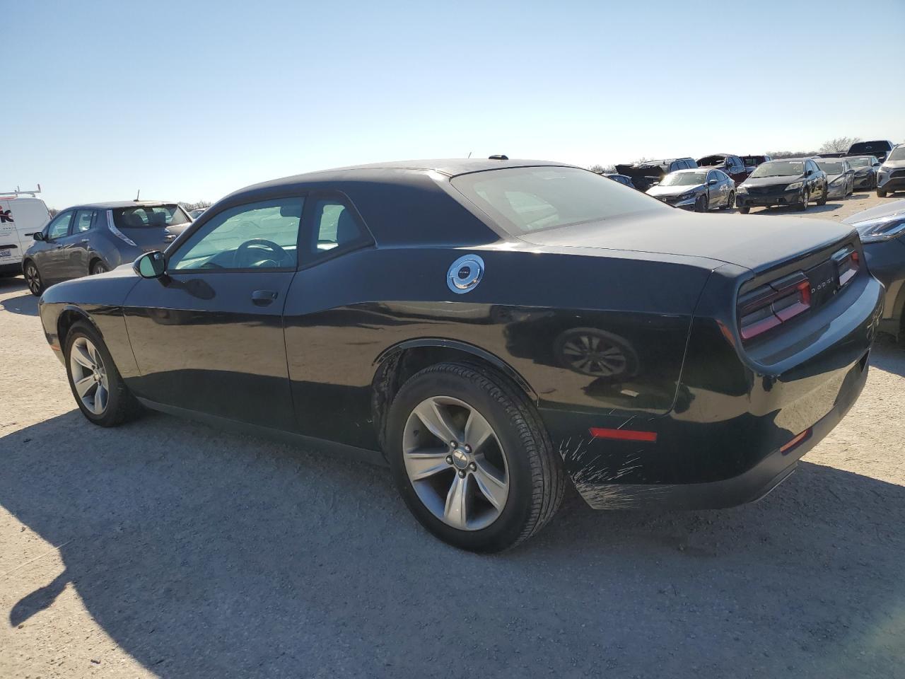 2015 Dodge Challenger Sxt - zdjęcie 2