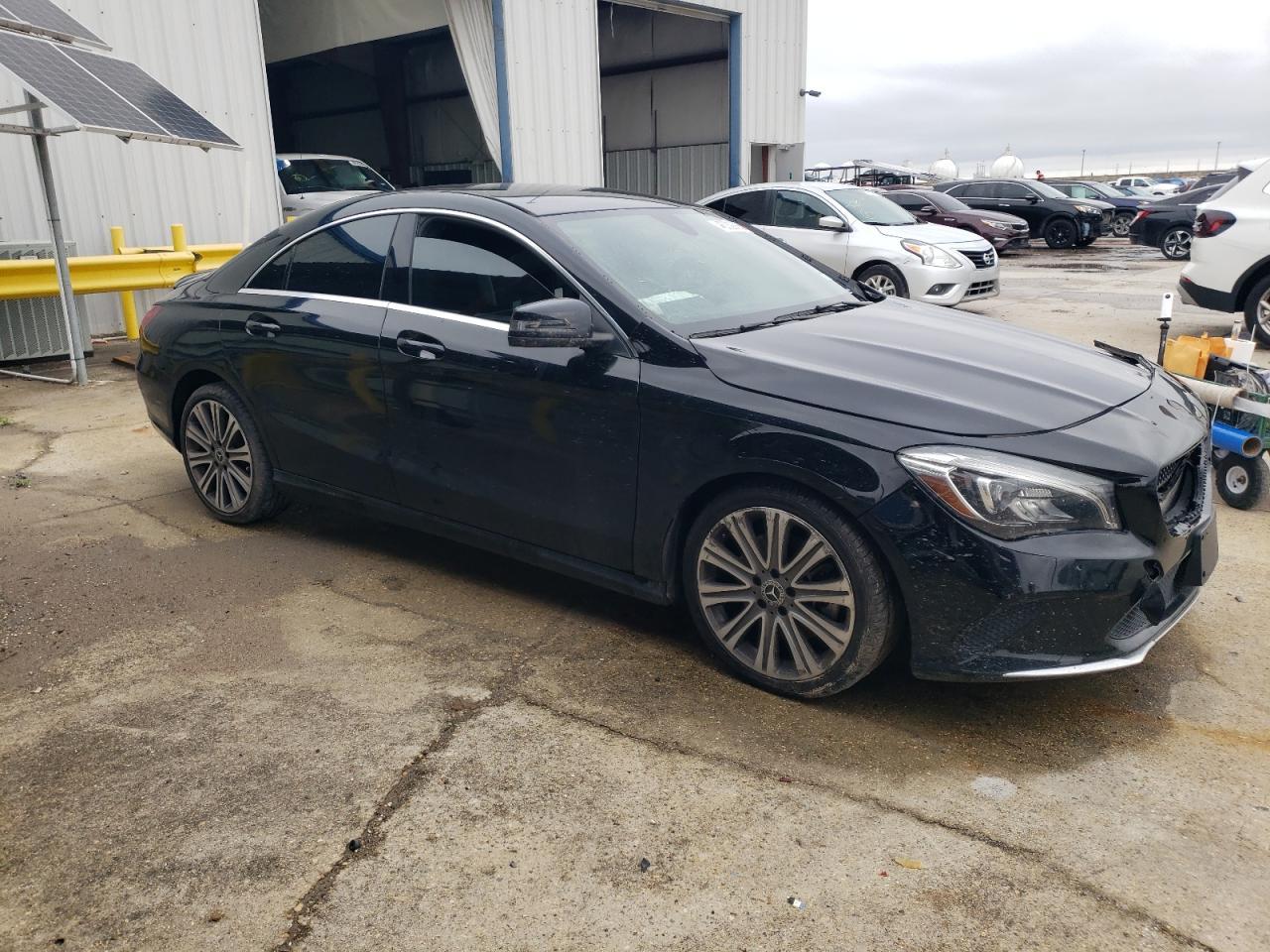 2018 Mercedes-Benz Cla 250 - zdjęcie 4