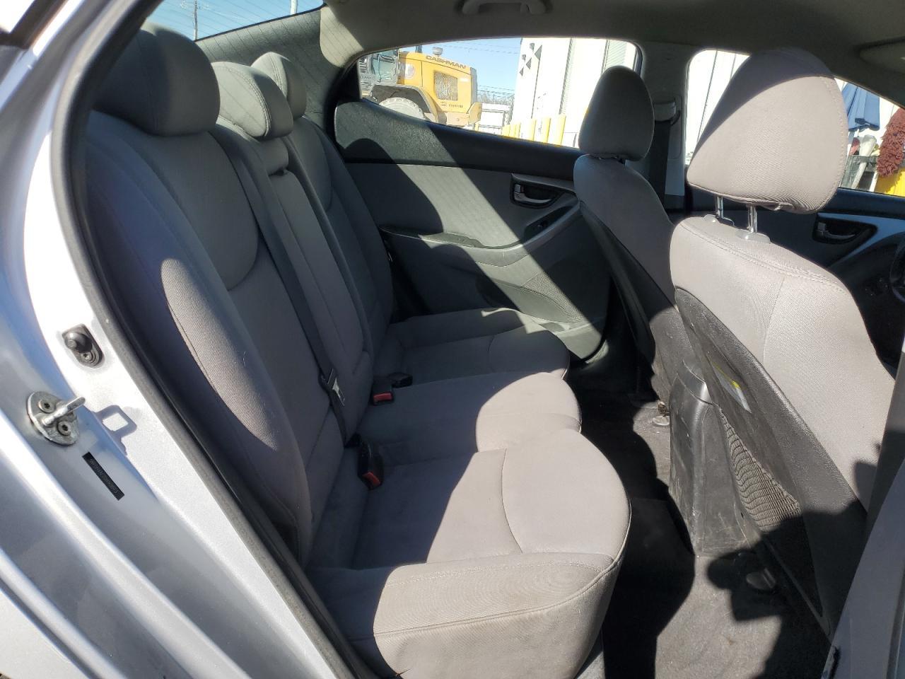 2013 Hyundai Elantra Gls - zdjęcie 10