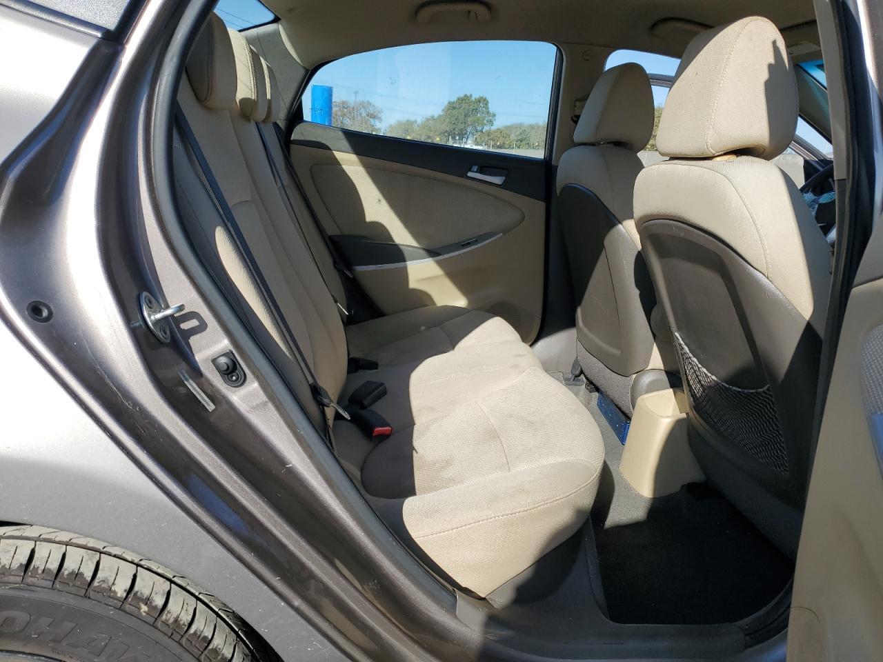 2013 Hyundai Accent Gls - zdjęcie 11