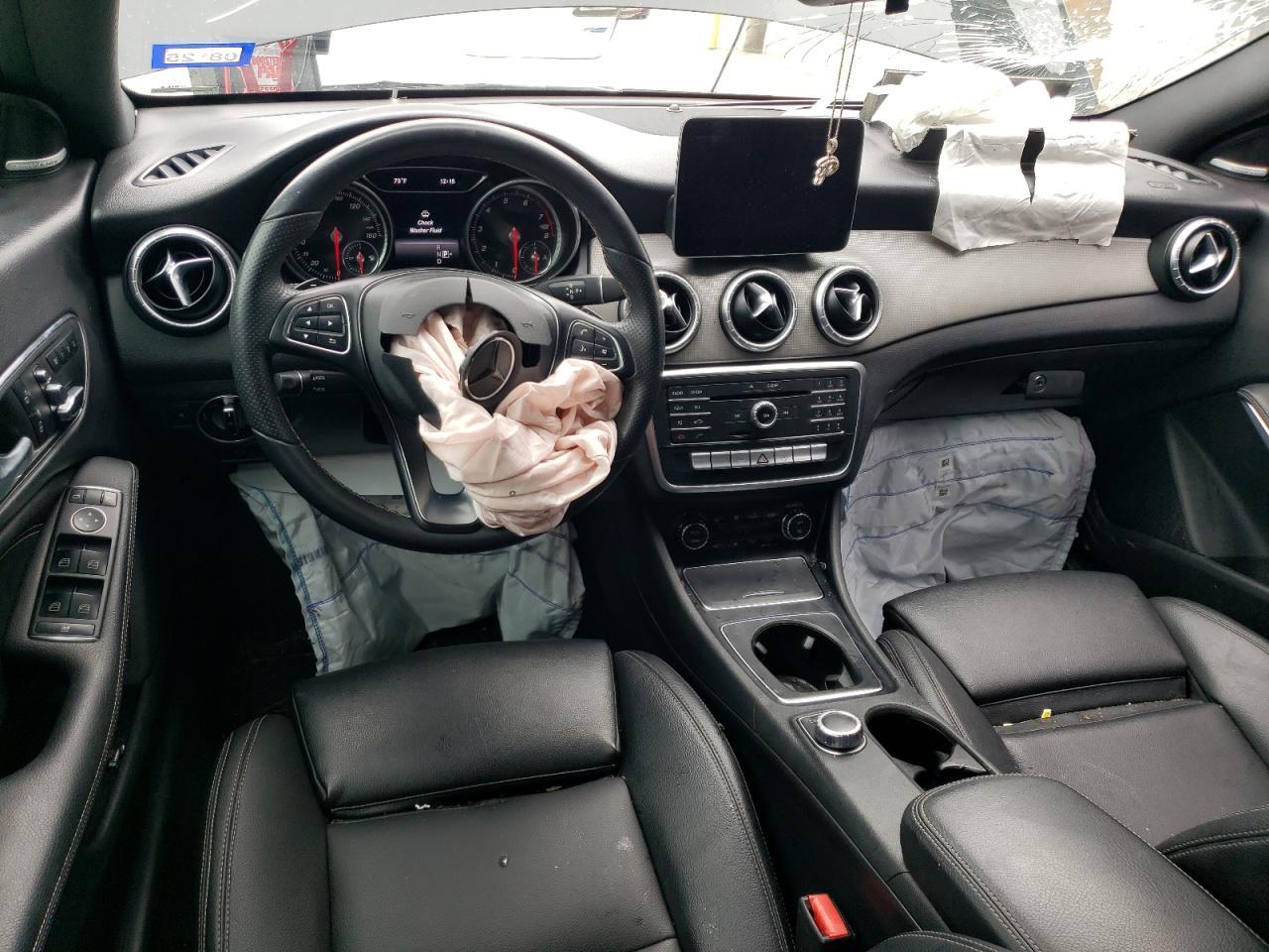 2018 Mercedes-Benz Cla 250 - zdjęcie 8