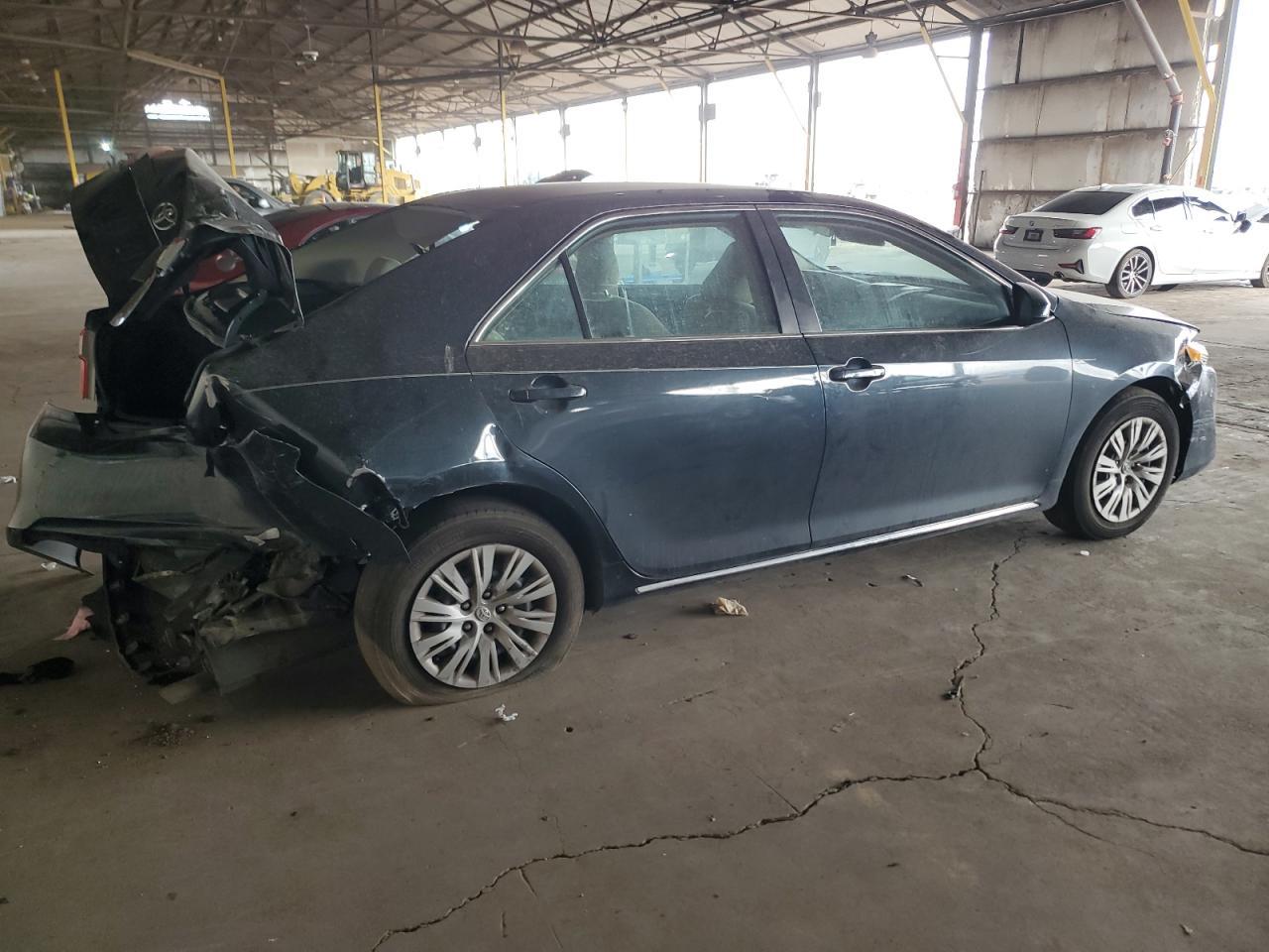 2014 Toyota Camry L - zdjęcie 3