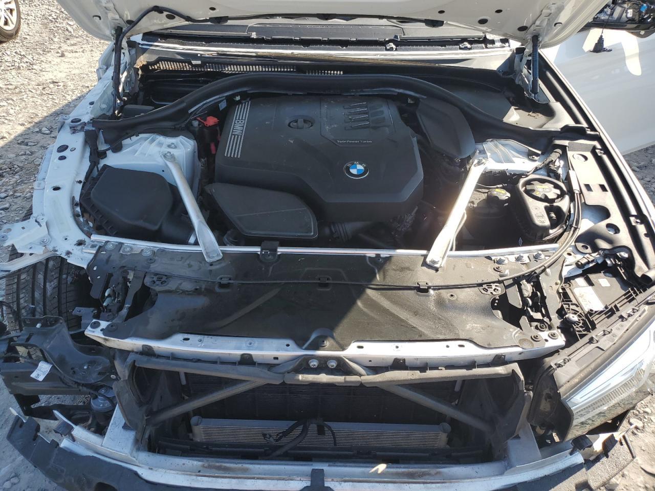2021 BMW 530 I - zdjęcie 11
