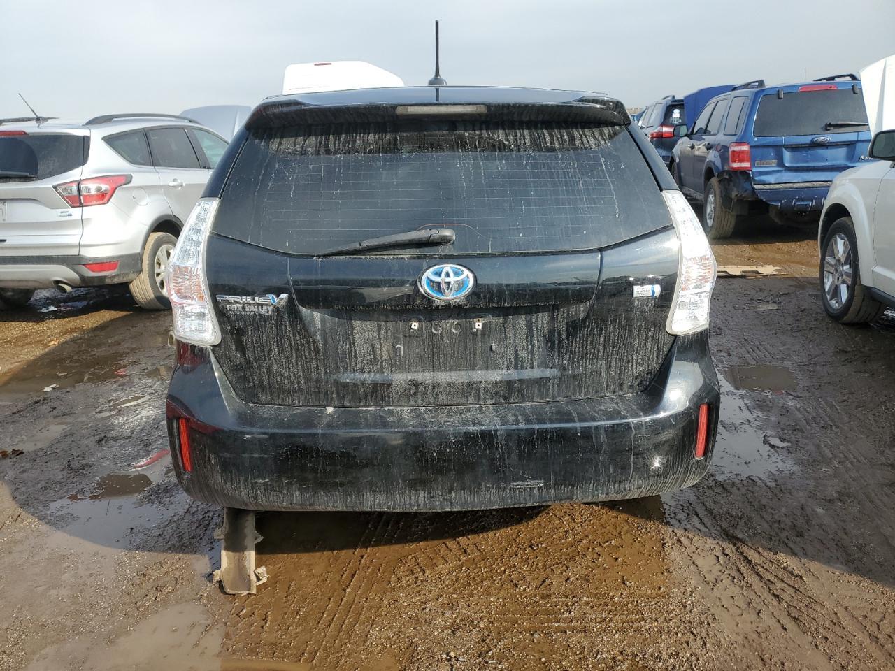 2014 Toyota Prius V - zdjęcie 6