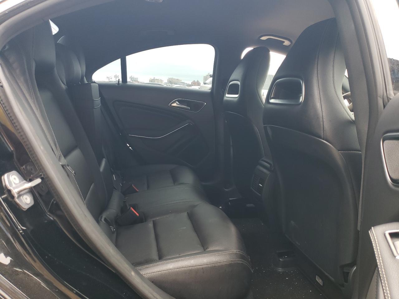 2018 Mercedes-Benz Cla 250 - zdjęcie 10