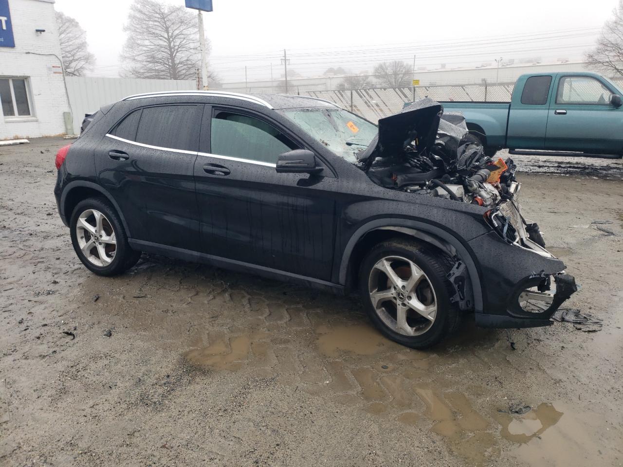 2019 Mercedes-Benz Gla 250 4Matic - zdjęcie 4