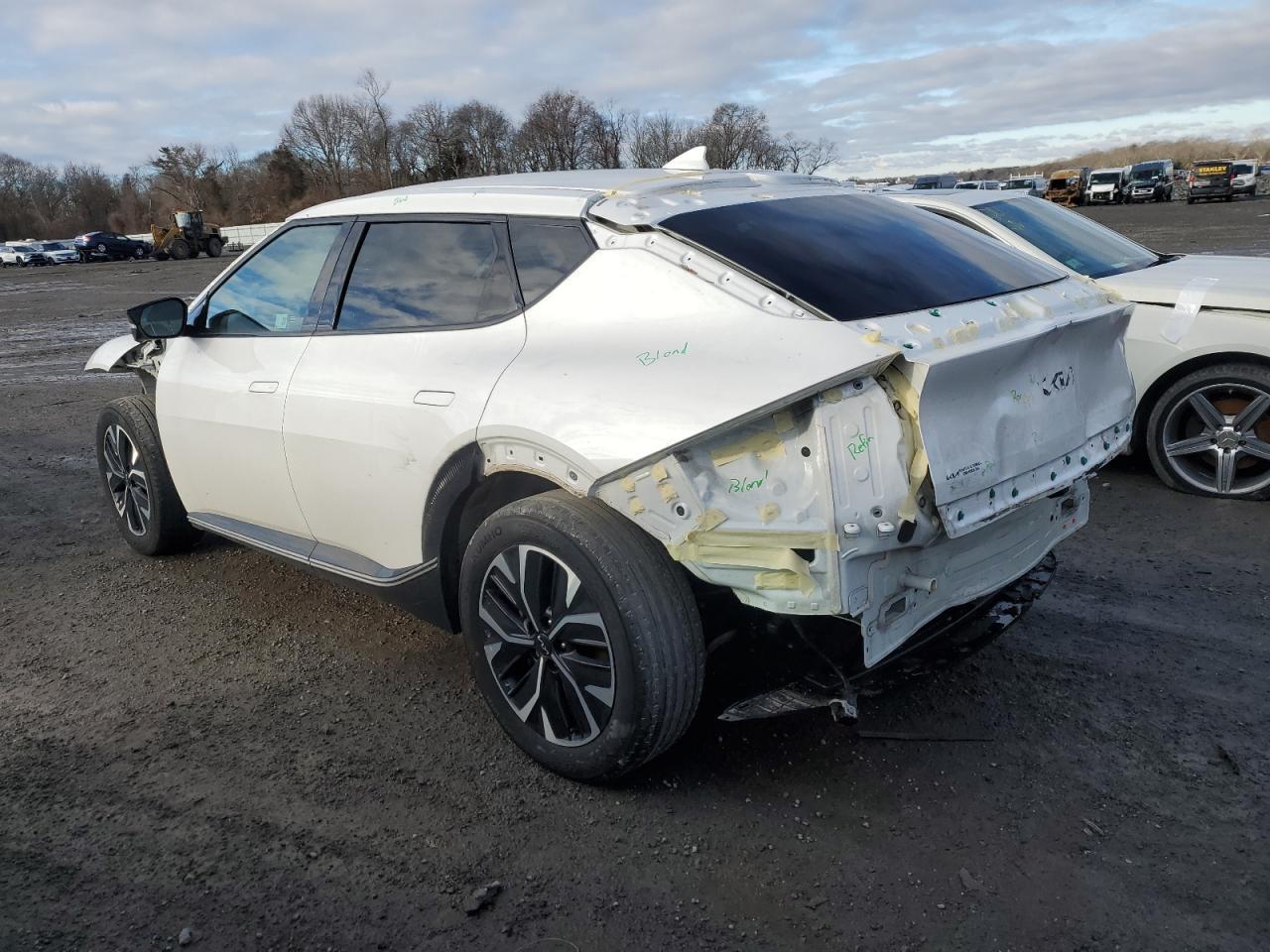 2022 Kia Ev6 Light - zdjęcie 2