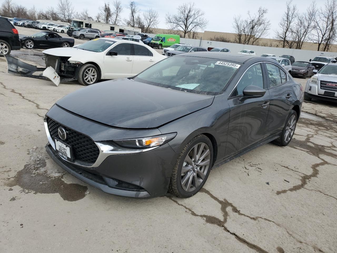 2024 Mazda 3 Preferred - zdjęcie główne