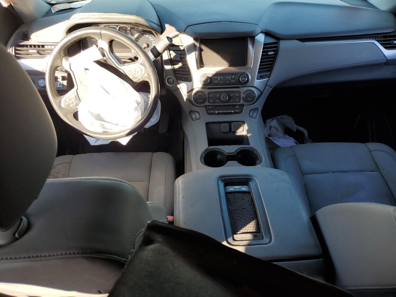 2016 Chevrolet Suburban K1500 Lt - zdjęcie 8