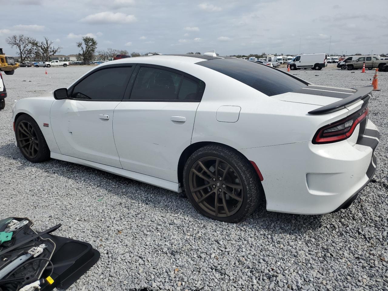 2019 Dodge Charger Scat Pack - zdjęcie 2