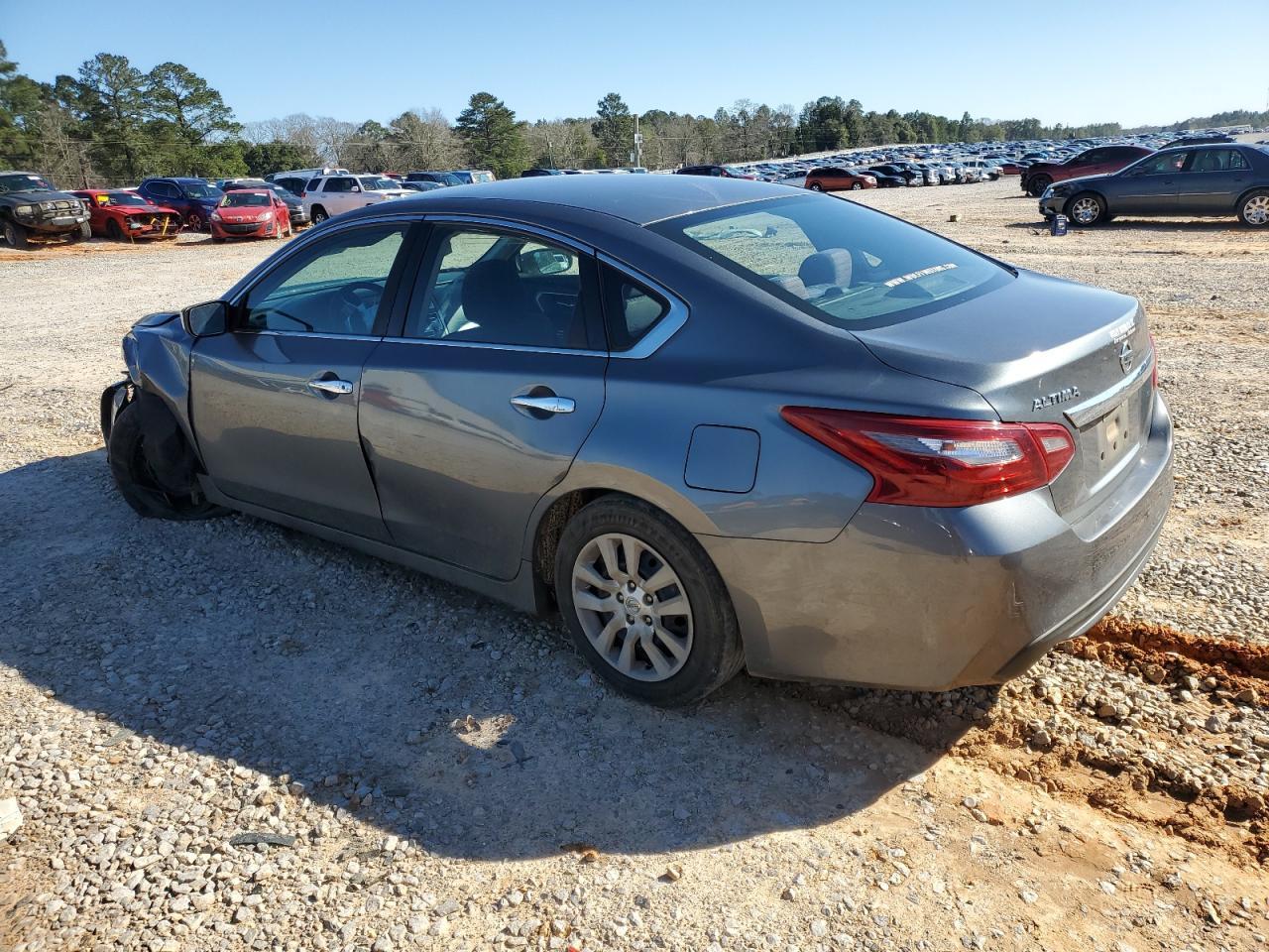 2018 Nissan Altima 2.5 - zdjęcie 2
