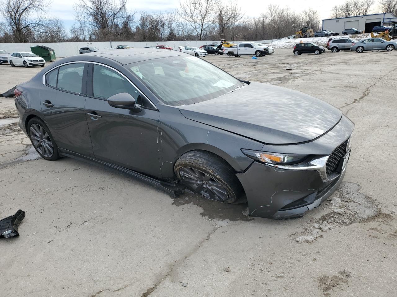 2024 Mazda 3 Preferred - zdjęcie 4