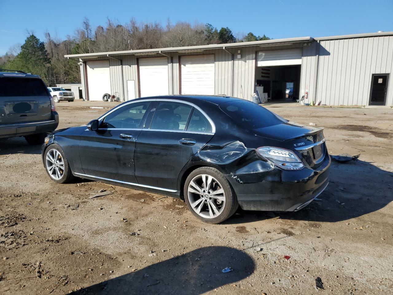 2018 Mercedes-Benz C 300 - zdjęcie 2