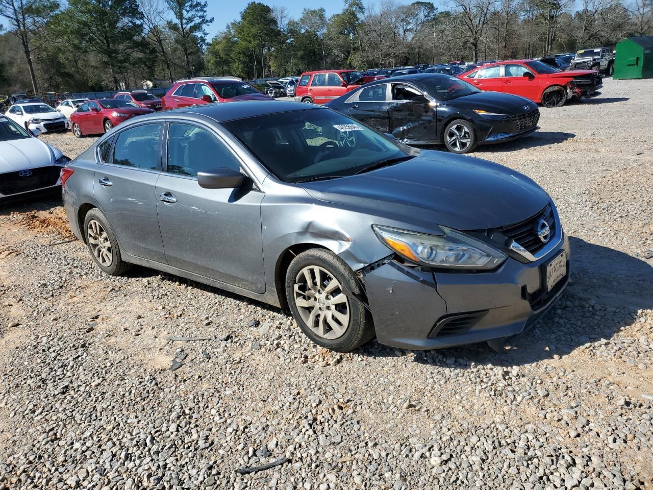 2018 Nissan Altima 2.5 - zdjęcie 4