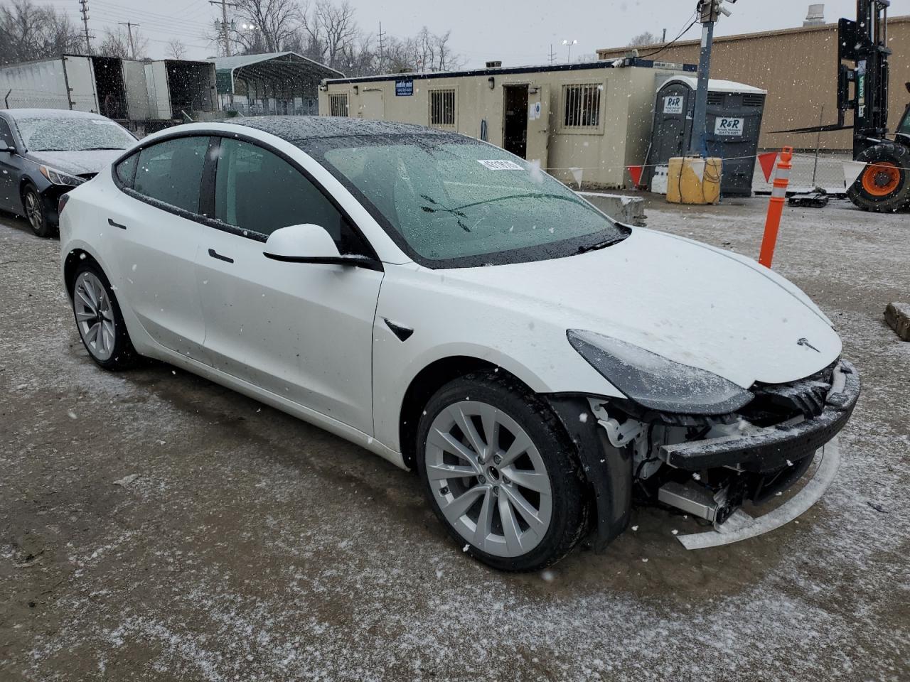 2021 Tesla Model 3 - zdjęcie 4