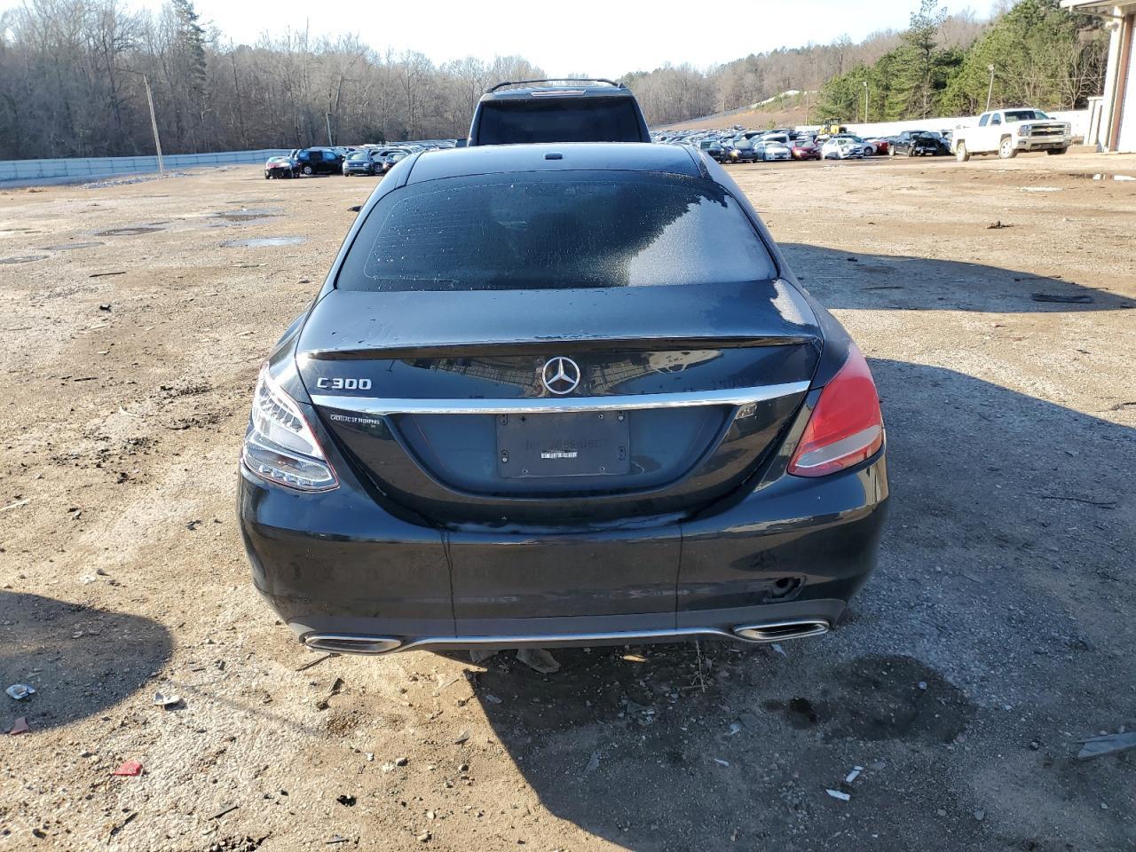 2018 Mercedes-Benz C 300 - zdjęcie 6