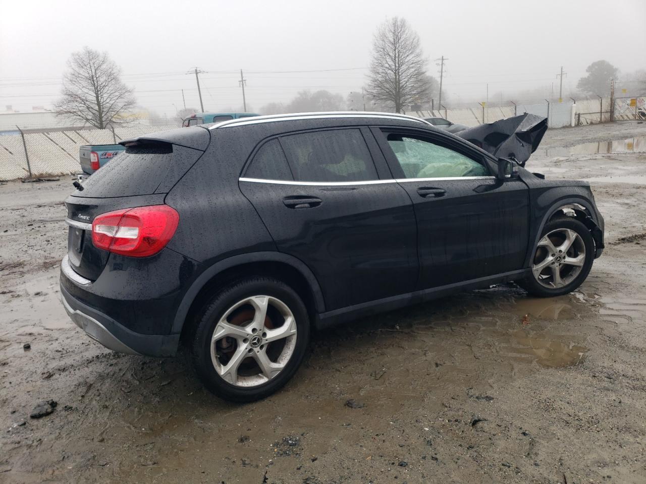 2019 Mercedes-Benz Gla 250 4Matic - zdjęcie 3