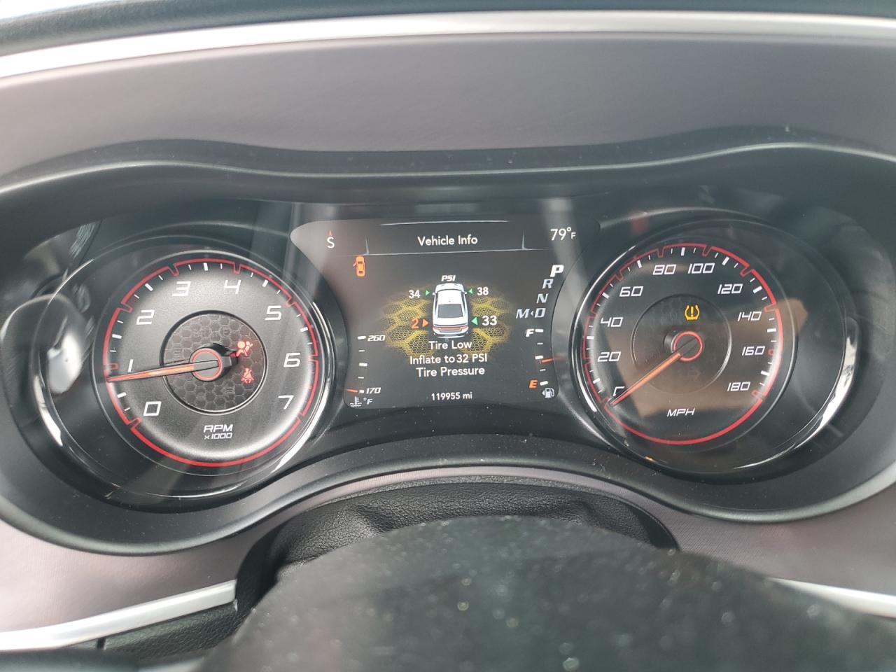 2019 Dodge Charger Scat Pack - zdjęcie 9