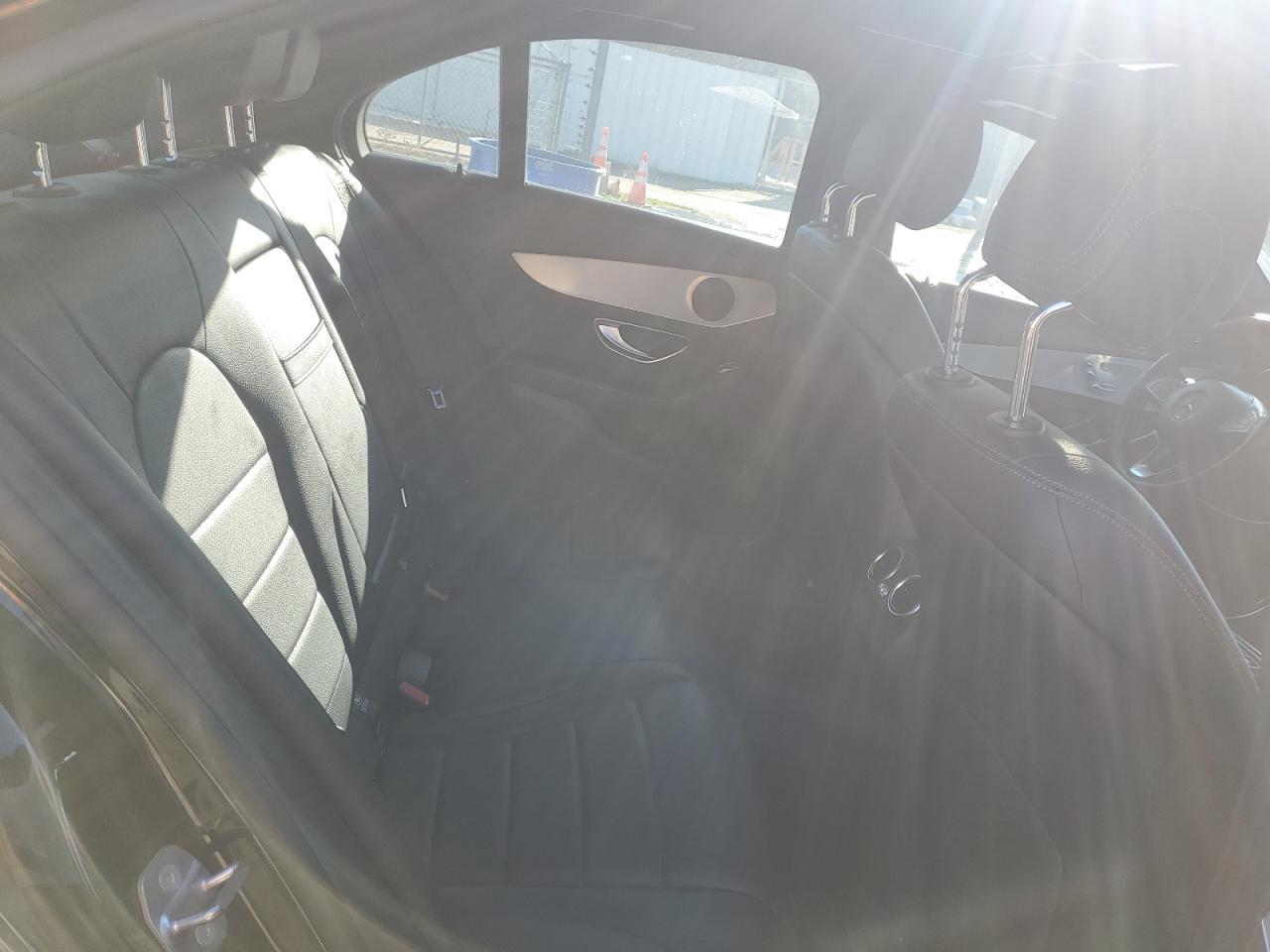 2018 Mercedes-Benz C 300 - zdjęcie 10