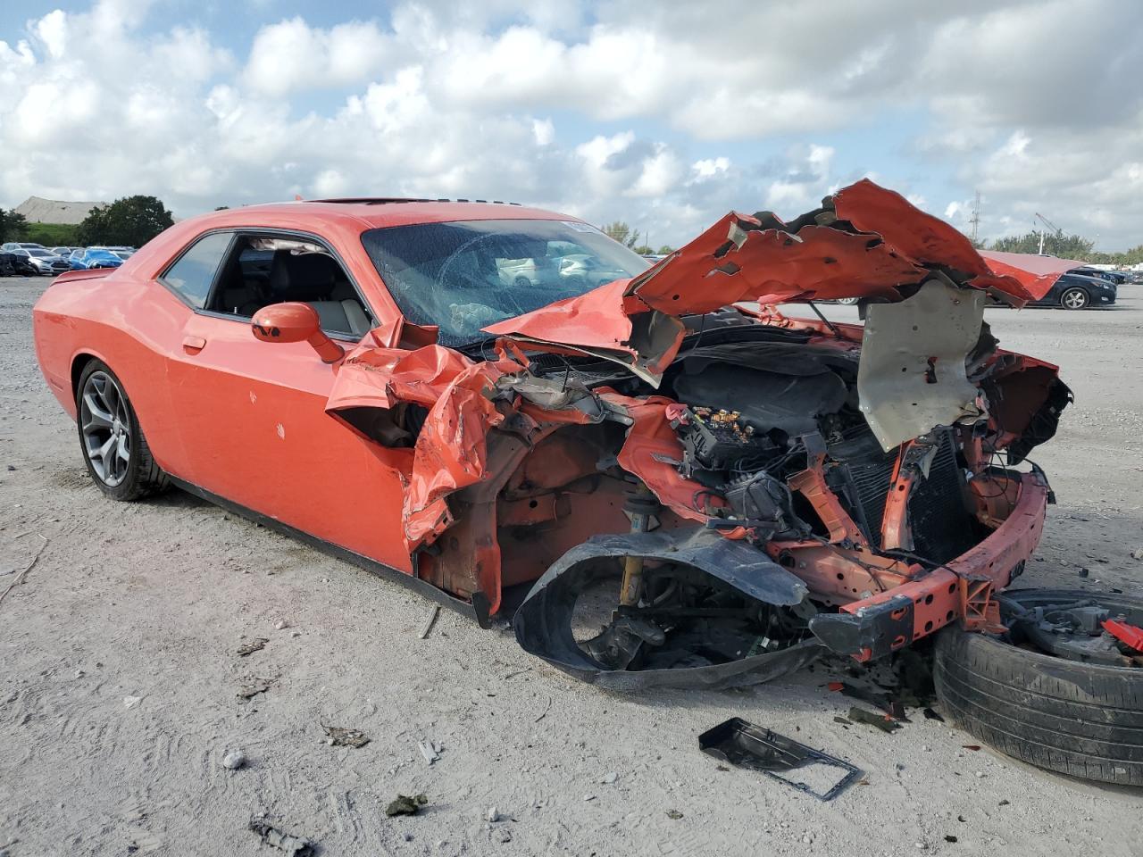 2016 Dodge Challenger Sxt - zdjęcie 4