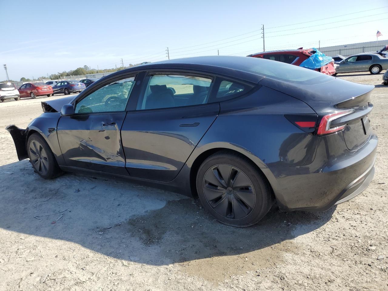 2024 Tesla Model 3 - zdjęcie 2