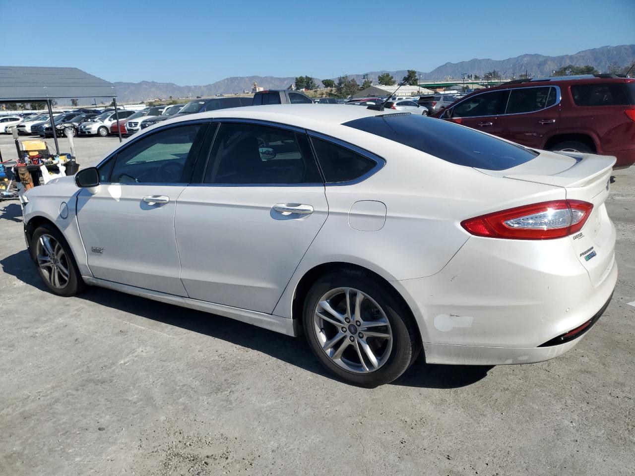 2015 Ford Fusion Titanium Phev - zdjęcie 2