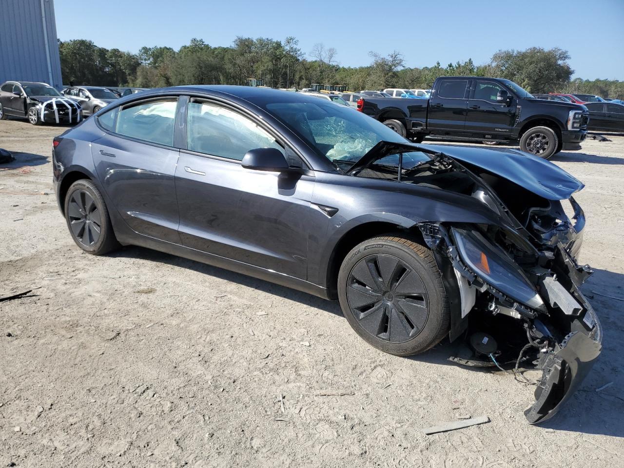 2024 Tesla Model 3 - zdjęcie 4