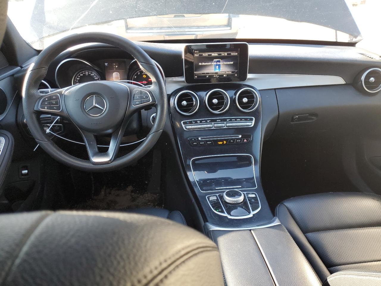 2018 Mercedes-Benz C 300 - zdjęcie 8
