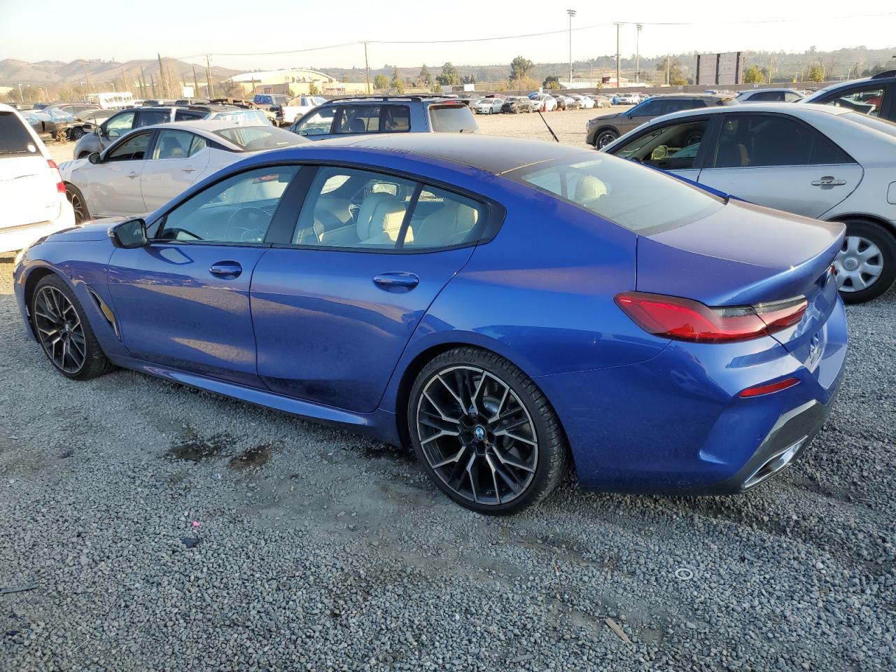 2023 BMW 840I - zdjęcie 2
