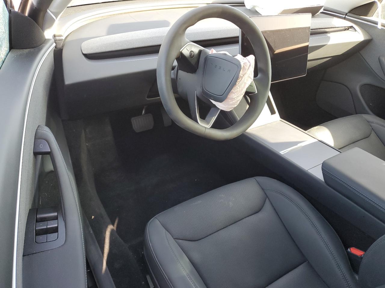 2024 Tesla Model 3 - zdjęcie 8