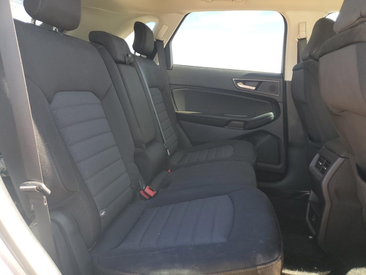 2022 Ford Edge Se - zdjęcie 11